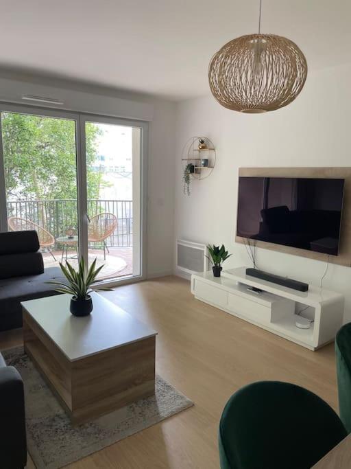 لو مان Superbe Appartement En Residence Avec Parking المظهر الخارجي الصورة
